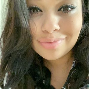 Meet your Posher, Elena